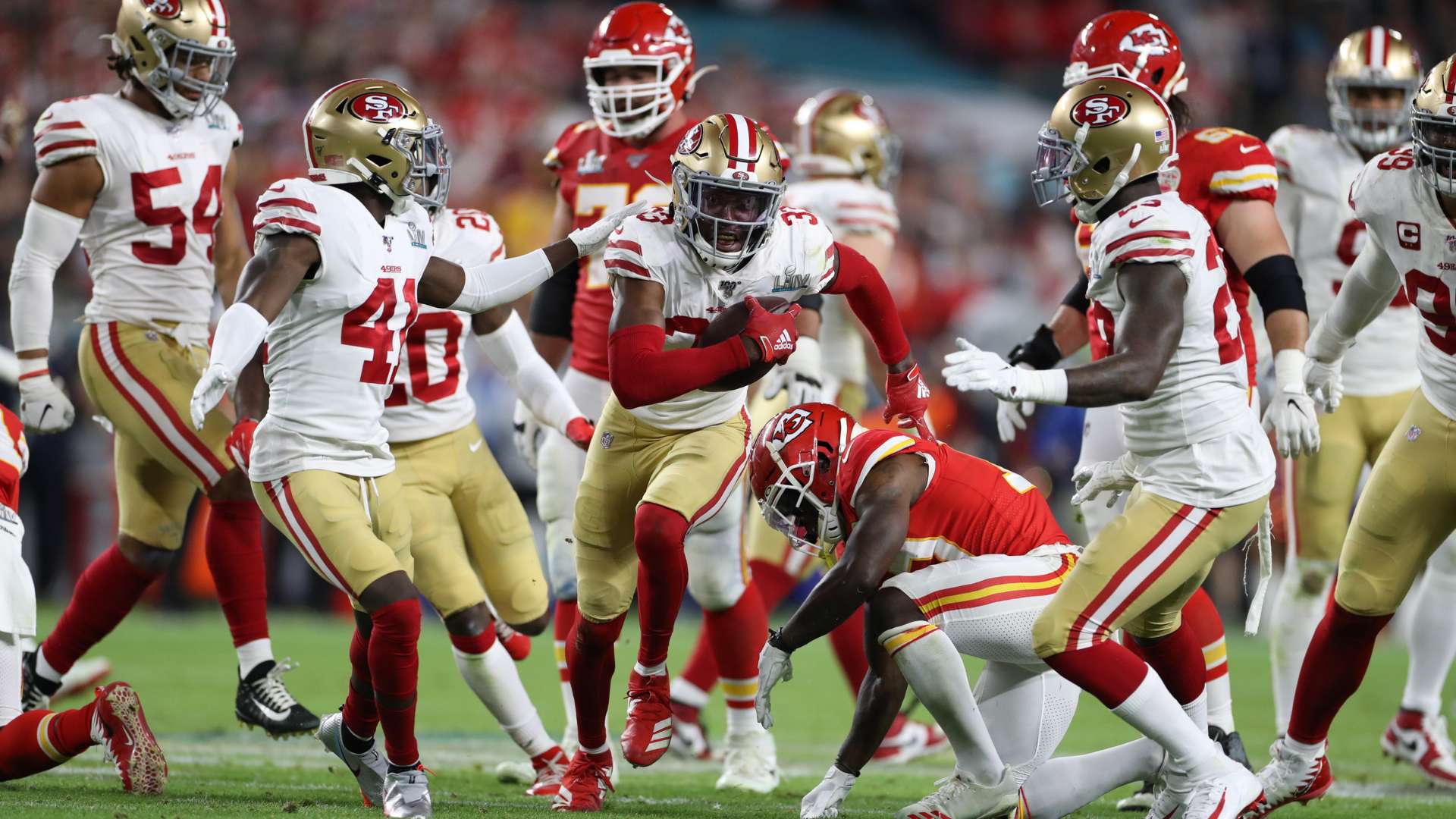 不论迪马利 不论迪马利