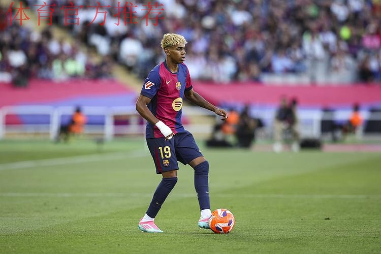 TA:亚马尔成为巴萨最大人物,俱乐部内可能没有人能够质疑他 TA:亚马尔成为巴萨最大人物,俱乐部内可能没有人能够质疑他