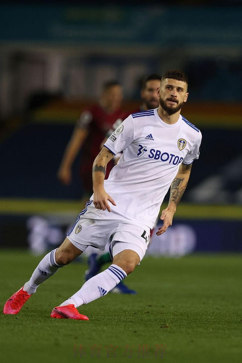 皇马官方:塞巴略斯左腿半膜肌受伤&肌腱受损 皇马官方:塞巴略斯左腿半膜肌受伤&肌腱受损